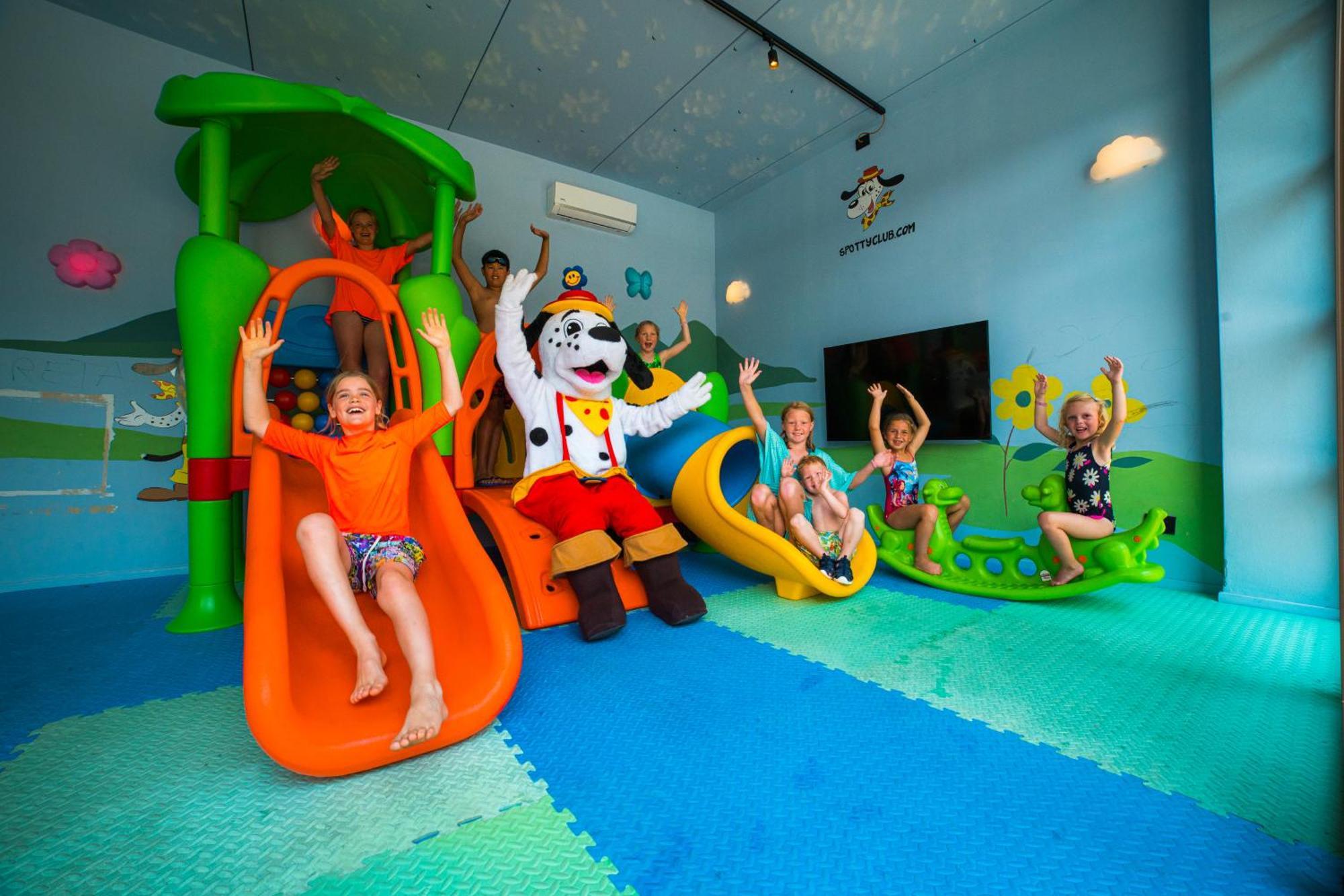 אנפו Lago Idro Glamping Boutique מראה חיצוני תמונה